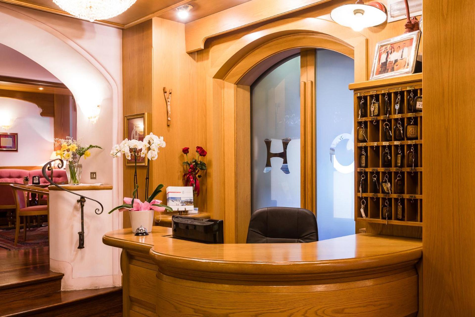 Hotel Collini Pinzolo Esterno foto